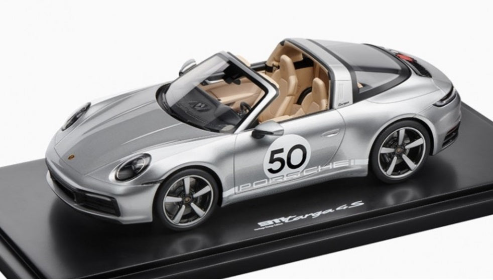Porsche 911 Targa 4S #50 Heritage Design 1:18